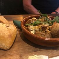 Garlic mushrooms with vegan butter at The Alfred Free House in Farnham