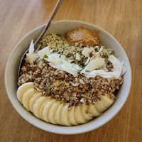 Mango matcha smoothie bowl at Grød - Christianshavns in Copenhagen