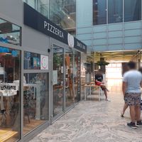 Exterior in mall at Acqua e Farina in Lugano