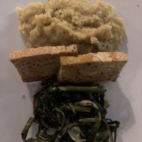 Macco erbette saltate e crostoni all’aglio  at Osteria Numero 13 in Perugia