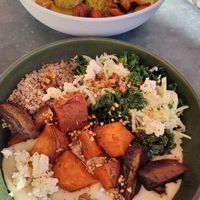 Platos principales variados #Veganuary at Ephéméride in Sare