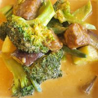 Red curry with tempeh at VeStation Urban Organic Kitchen in Sherman Oaks