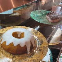 top shelf had 3 diff vegan treats   at Be Happy Café in Punta Arenas