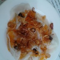 white roses at Minh Hien in Hoi An