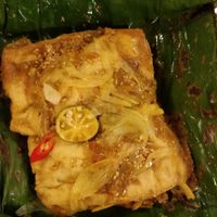 stuffed tofu in banana leaf at Minh Hien in Hoi An