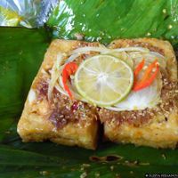 Tofu baked with banana leaves at Minh Hien in Hoi An