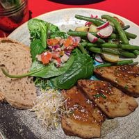 Veggies with seitan at Secrets by Farga in Barcelona