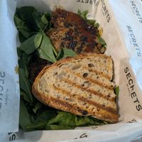 Seitan teriyaki with salad at Secrets by Farga in Barcelona