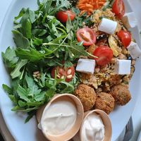 Vegan falafel salad with vegan feta at Parkkaffee in Ghent