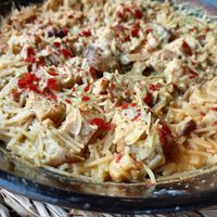 Fideuà amb tempeh at Hostal de l'Aigua in Sant Llorenc De La Muga