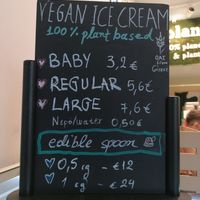 Pricing system at Plan(e)t Ice Cream in Athens