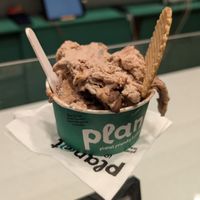 Bueno ice, regular size at Plan(e)t Ice Cream in Athens
