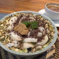 Banana nut smoothie bowl  at The Happy Cat - Veggie Cafe-Restaurant in Luang Prabang