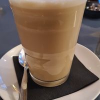 Latte au lait d'avoine at Café 52 in Paris