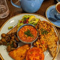 vegan full breakfast at Victoria House in London