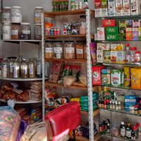 Infusiones, harinas at Dietética Maktub in Buenos Aires
