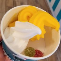 Lemon and mango icecream at Janko in Metka in Tolmin