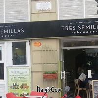 External view at Tres Semillas in Alicante