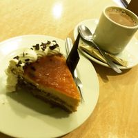 Someone on HappyCow suggested people try the pumpkin cake, it was yum! ☺️ at Tres Semillas in Alicante