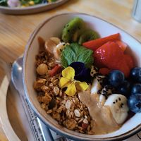 Vegan açai bowl at Brunchit in Alicante