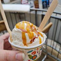 Ice cream with caramel sauce at Kook in Newquay