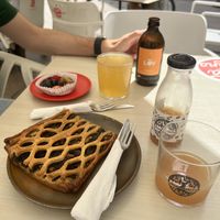 Mandarin Kombucha and apple & pear juice   at Santa Vegana in Barcelona