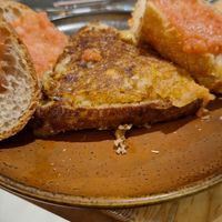 Tortilla española tradicional 🇪🇸😋🌱👌🏻 at Santa Vegana in Barcelona