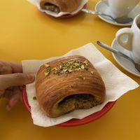 Brioche al pistacchio ( vero pistacchio tritato)   at Santa Vegana in Barcelona