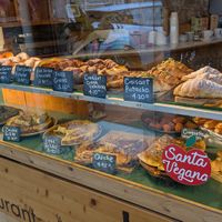 Vegan cakes and tortas at Santa Vegana in Barcelona