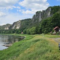 Blick an der Uferpromenade at Hotel Steiger Kurort Rathen in Rathen