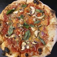 Vegetable pizza  at Formaggio 011 in Porto