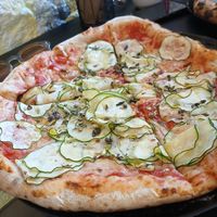 Vegan zucchini at Formaggio 011 in Porto