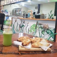 Promo + 2 empanadas at Menta y Limón in Buenos Aires