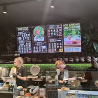 Die Theke at Hawaiian Poke Bowl in Bruges