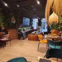  at Hawaiian Poke Bowl in Bruges