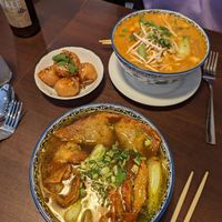 Power balls, wonton soup (52) and laksa at U&Mi in Warsaw