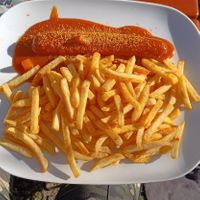 Vegane Currywurst war sehr lecker. 😘 at Biergarten an der Insel Gern in Ornbau