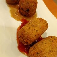 Croquetes de trompetes i croquetes de verdures at Al Born in Banyoles