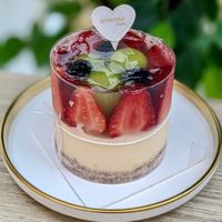 Summer Love For Yuzu Cheesecake at Greendot Patisserie in Central Singapore