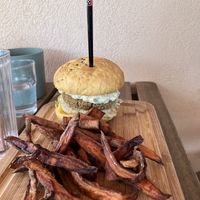 Burger et frites de patate douce  at Gaia Natural Food in Hyeres