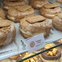 Caramel lotus vegan donut at La Donuteria in Paris