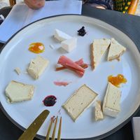 Die fabelhafte vegane Käseplatte at FITO - Ristorante Vegetale e Cocktail Bar Botanico in Castiglioncello