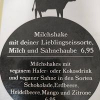 Milchshake at Hilda in Norden