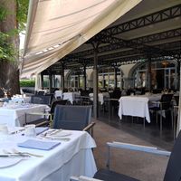 Outdoor seating at Sonne in Kuesnacht