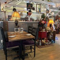 Tables  at Abroad in Orleans