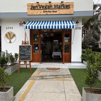  at Jan Vegan Market in Lima