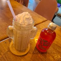 Shake and Kombucha at La Gatera - Cat Café in Murcia