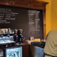 Oogt uit eigen tuin at Volkshuis Deventer in Deventer