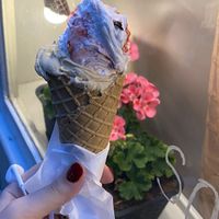 Salted caramel, strawberries&cream  at Lodziarnia Rinella Gelato in Krakow