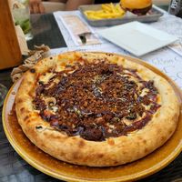 Vegan pizza at Tango in Calpe